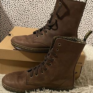 Dr Martens Stratford brown boot